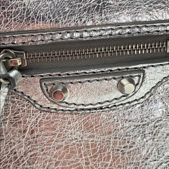 Making room - Picture 8 of 8